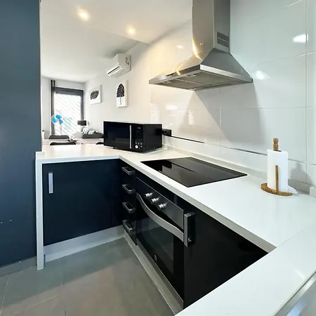 Apartmán Oasis Ground Floor Overlooking The Pool And Garden