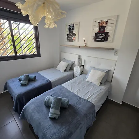 Lejlighed Oasis Ground Floor Overlooking The Pool And Garden
